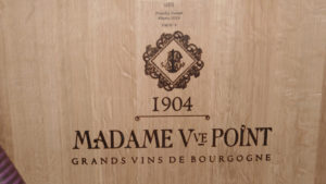 Fût marqués Grands Vins de Bourgogne - Madame Veuve Point